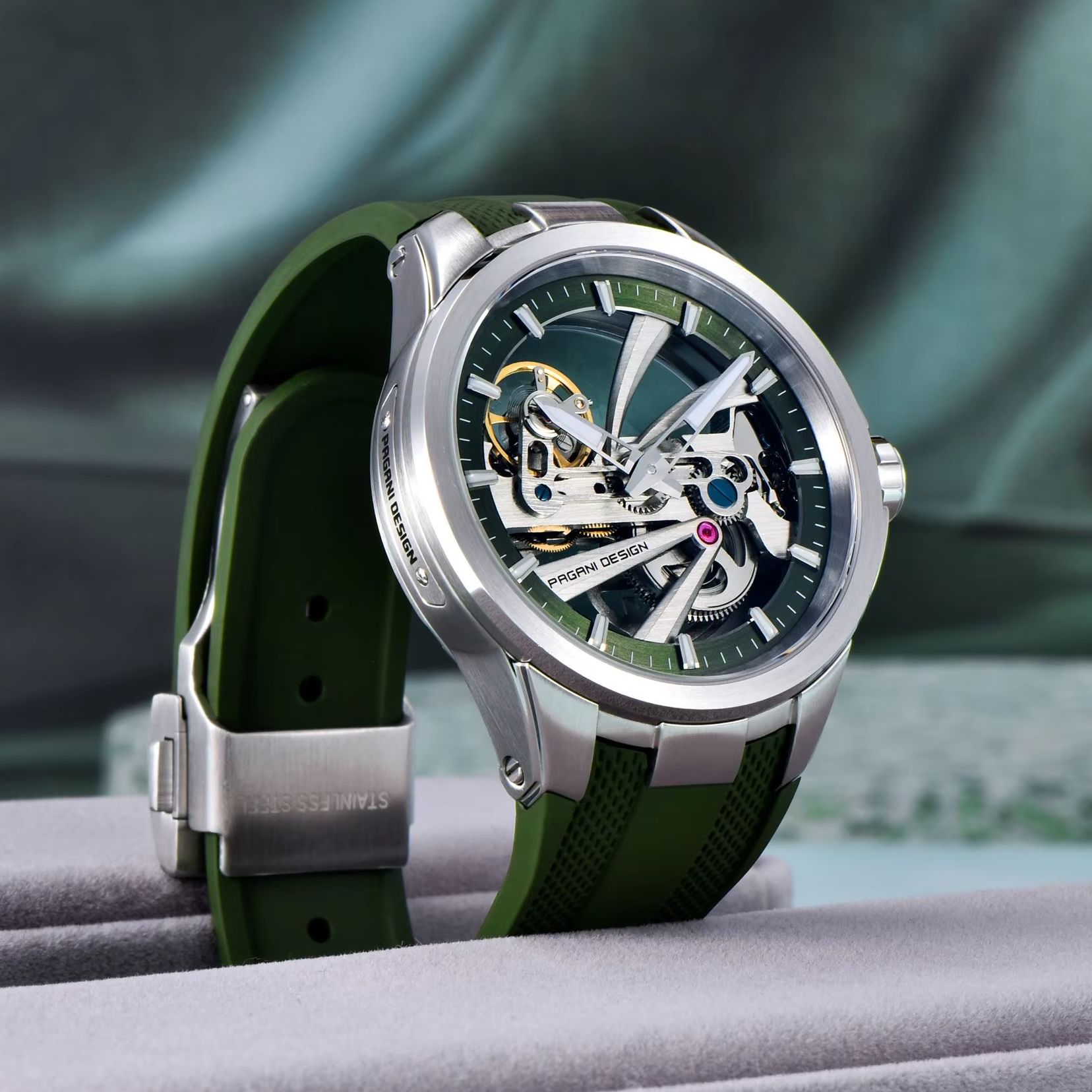 Механические часы Green Skelet – обзор и цена Rubber Strap Diver